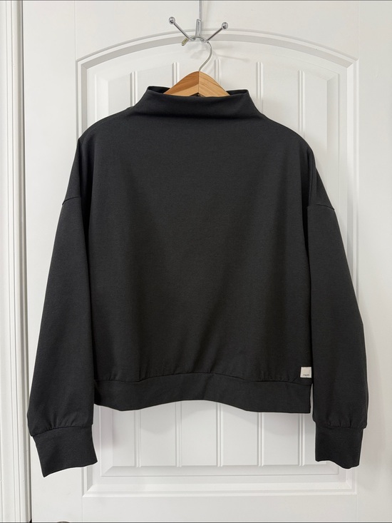 Vuori Tops - Vuori Women’s Granite Funnel Neck Sweatshirt Size S